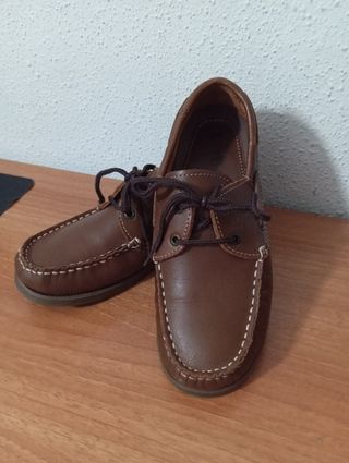 Zapatos náuticos marrones niño-talla 34