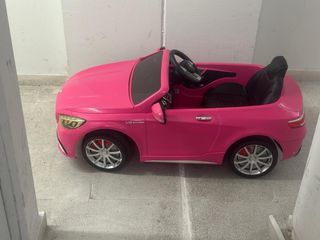 Coche eléctrico infantil Mercedes AMG