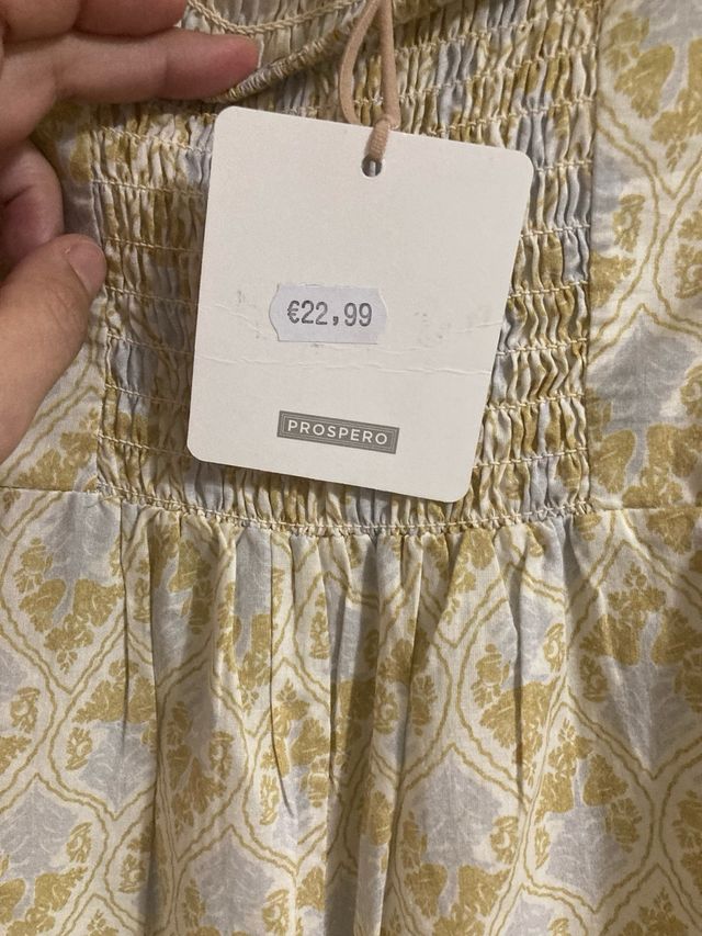 Mono mujer palabra de honor