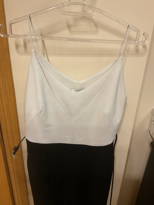 Mono Mango blanco y negro