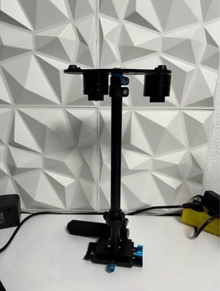 Camara Nikon D5600 + Objetivo Tamron 70-300mm