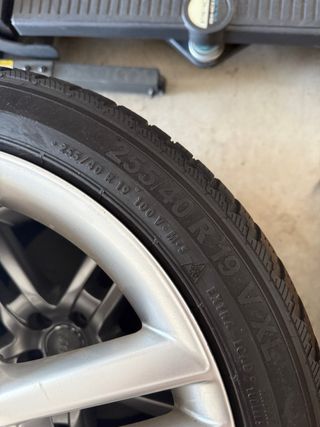 Llantas 19’ Audi A6 Sline originales 2015 con neum