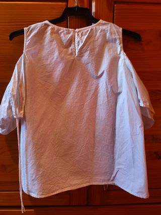 Blusa blanca bordada - Mangas barco