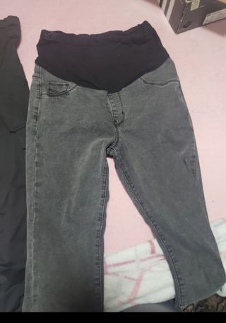 Pantalones premamá.