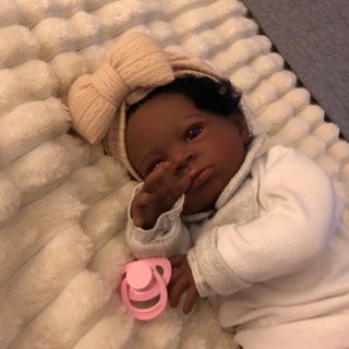 Oferta bebé reborn afro