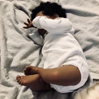 Oferta bebé reborn afro