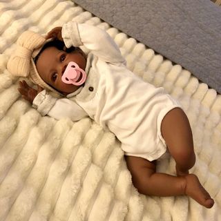 Oferta bebé reborn afro