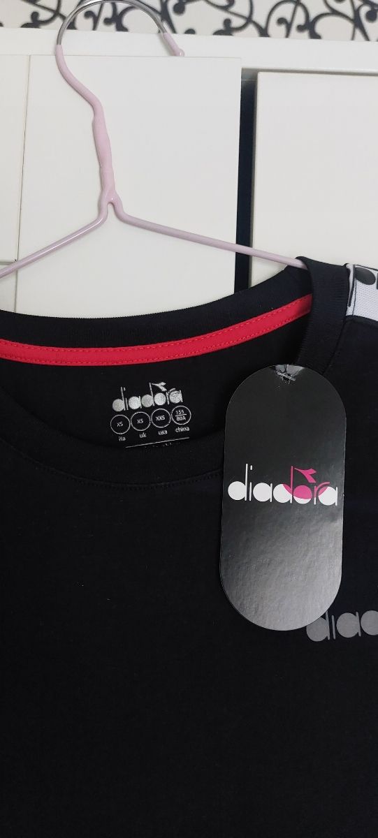 Maglietta Diadora nera tg.XS Veste anche S