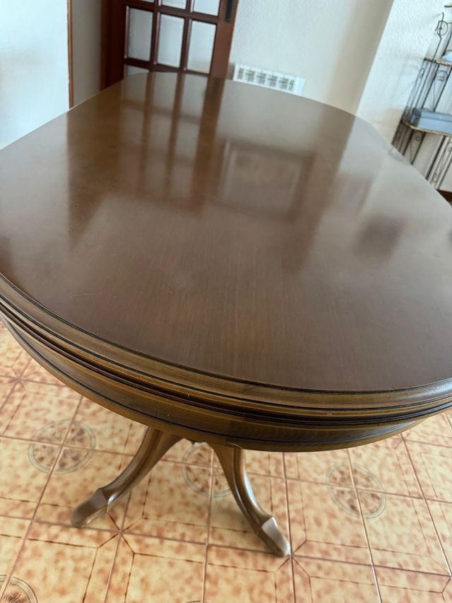 Mesa oval + 6 sillas a recoger en Vinaròs