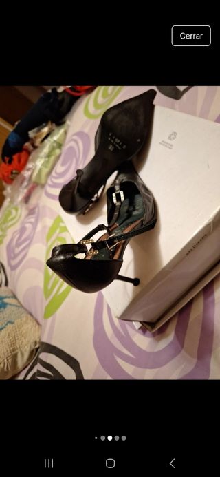 Zapatos negros tacón aguja