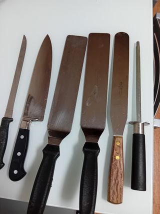 Cuchillos cocina + jamoneros - 6 piezas