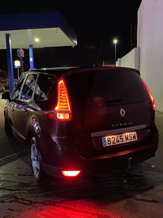 Renault Grand Scenic 2013