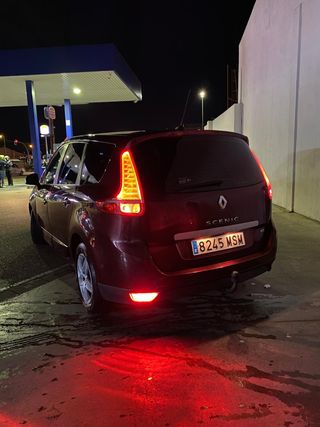 Renault Grand Scenic 2013