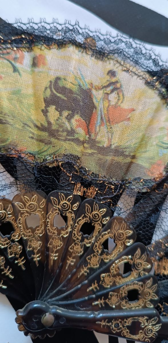 Abanicos antiguos pintados recuerdo