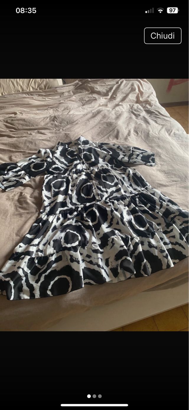 Abito estivo bianco e nero