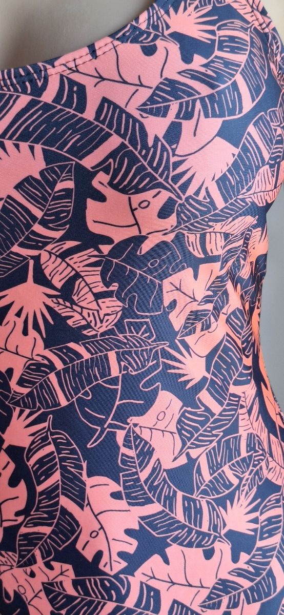 Bañador negro y naranja floreado