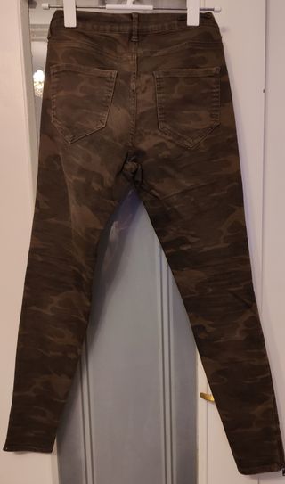 Pitillos Zara camuflaje talla S