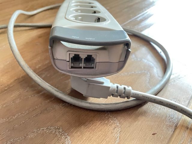 Regleta Belkin SurgeMaster