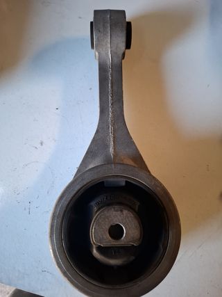 FORD FIESTA MK4,PUMA,soporte caja cambio