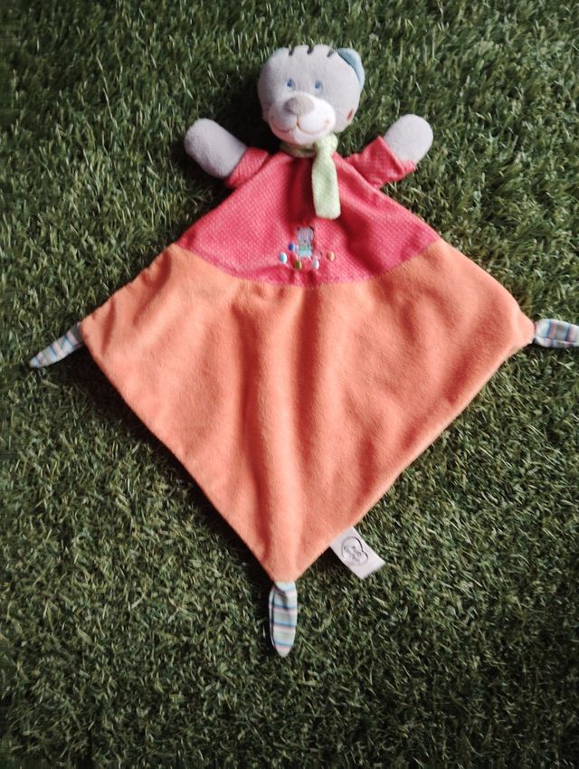 Peluche pequeño oso