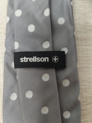 Corbata Strellson de seda gris con lunares blancos