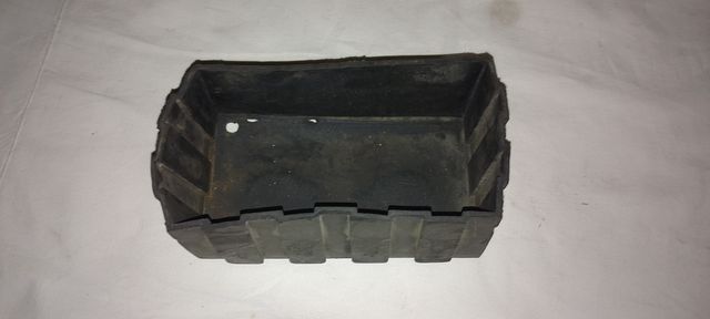 Vasca Gomma Batteria KTM 640 LC4