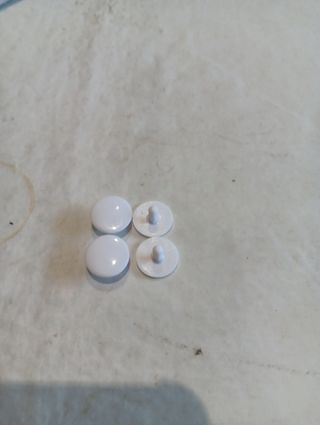 2 Rivets o Remaches blancos para Crocs