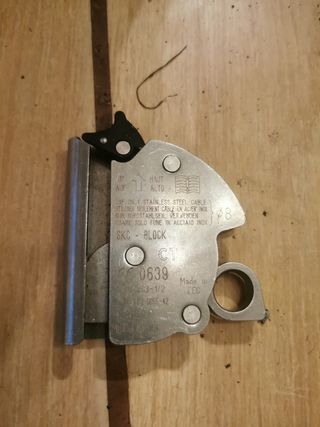 Bloque anticaídas SKC - 0639