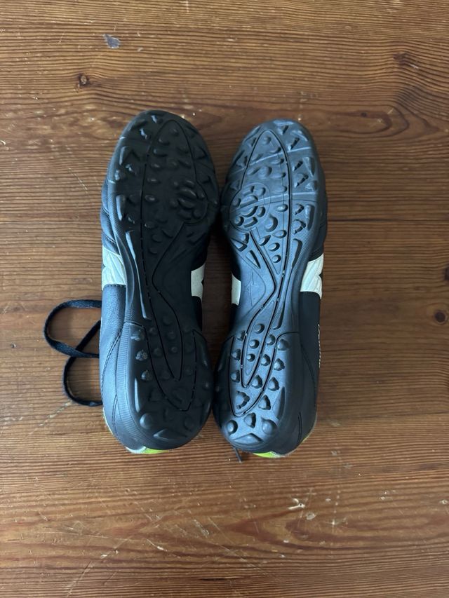 Scarpe Mizuno Calcetto - Nr.2