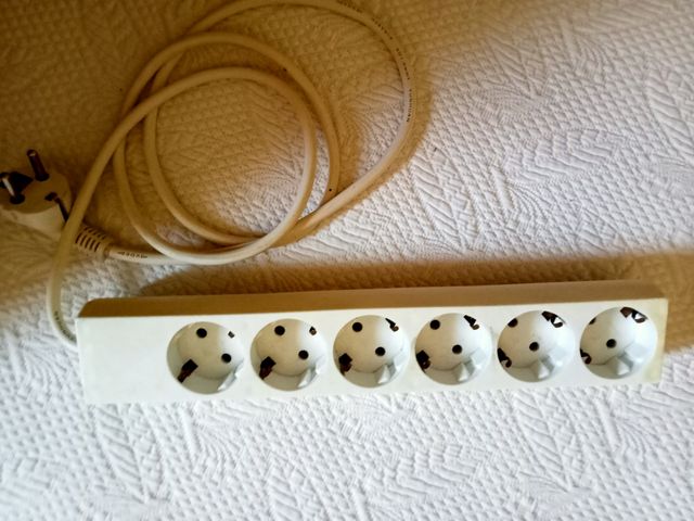 Regleta 6 enchufes - blanca