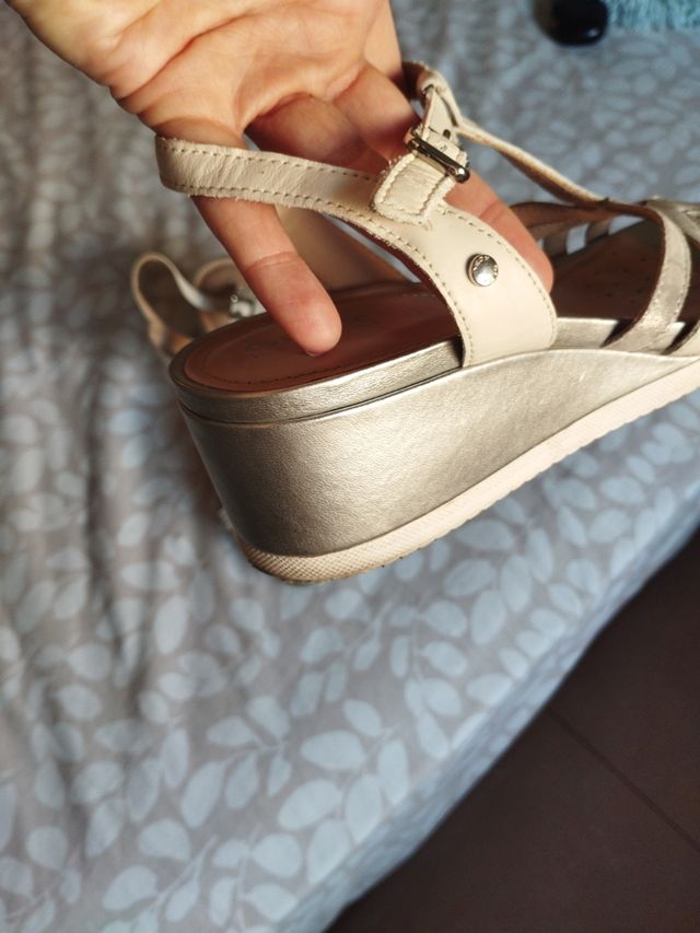 Sandalias Geox beige-plata