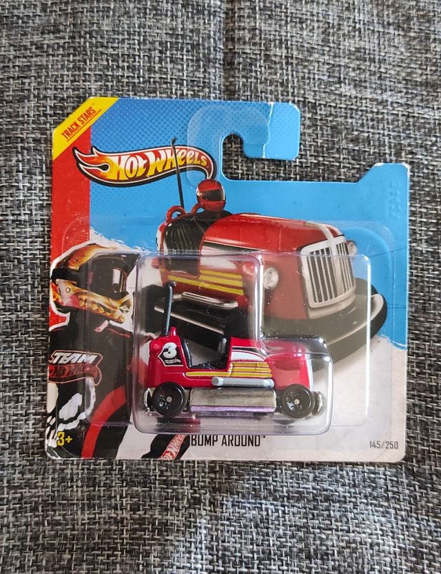 Hot Wheels Bump Around '13