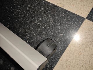 Mesa escritorio para ordenador con ruedas y baldas