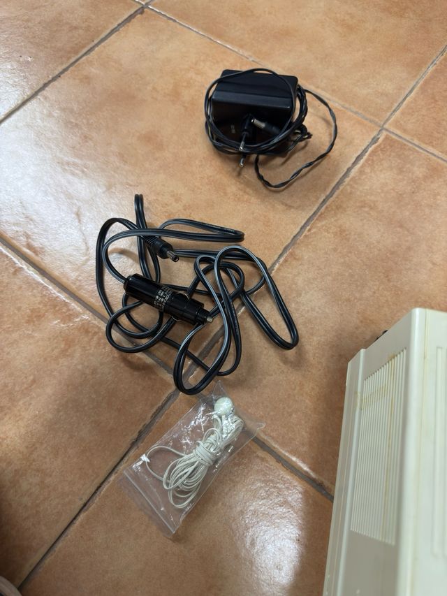 TV Portátil Kitten 5.5" B/N