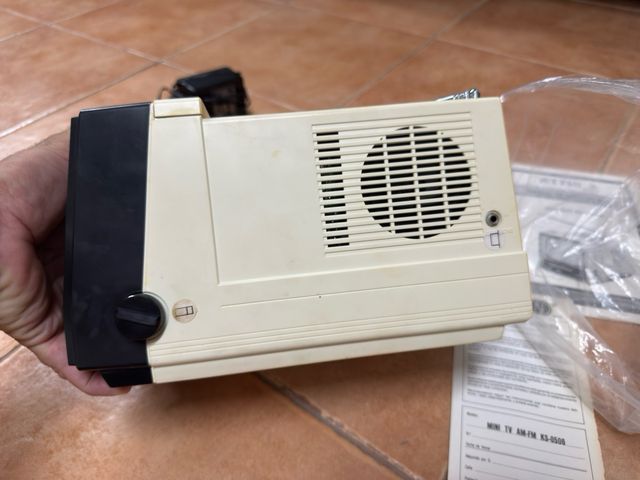 TV Portátil Kitten 5.5" B/N