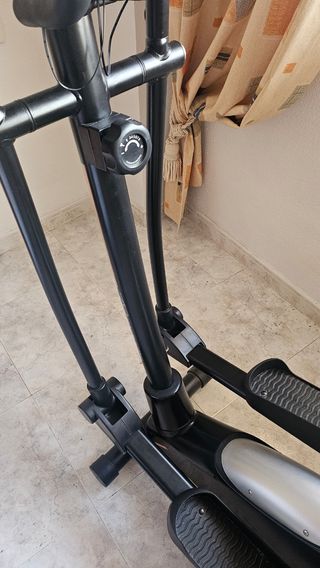 Bicicleta elíptica EVO C1000