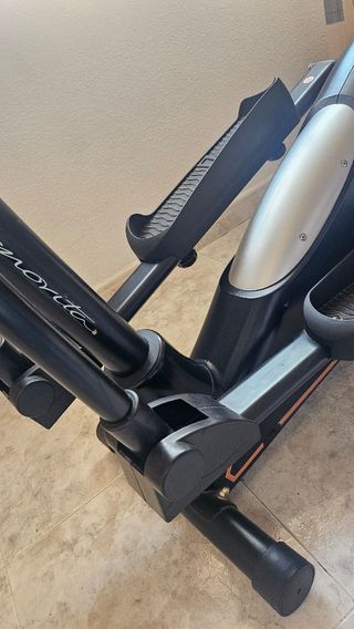 Bicicleta elíptica EVO C1000
