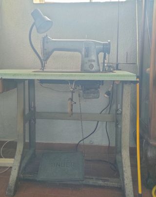 Macchina da cucire Singer 33IK2 vintage
