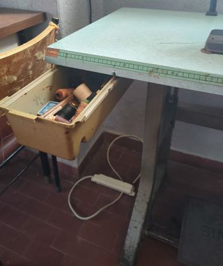 Macchina da cucire Singer 33IK2 vintage