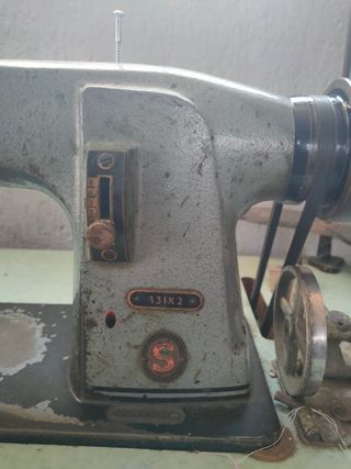 Macchina da cucire Singer 33IK2 vintage