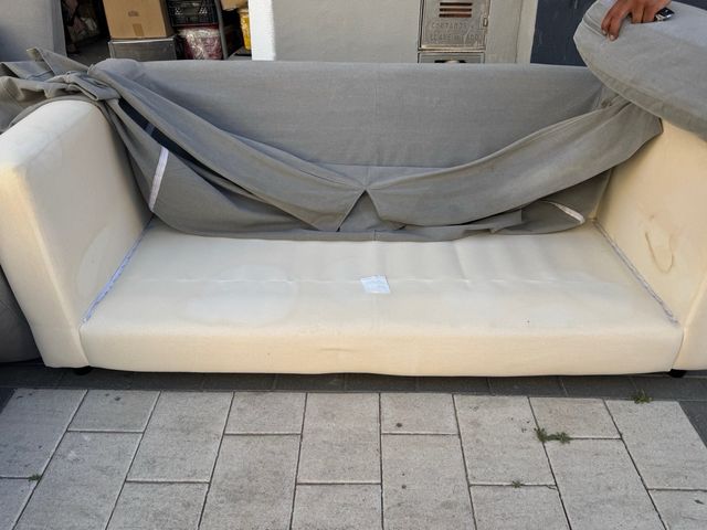 Sofá cama beige y gris