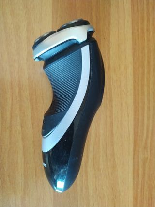 Rasoio elettrico Philips - serie 5000