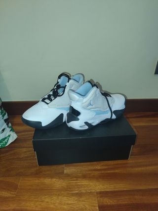 Jordan Max Aura 4 (GS)