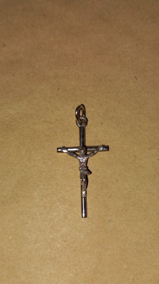Cruz con Cristo plata de ley 