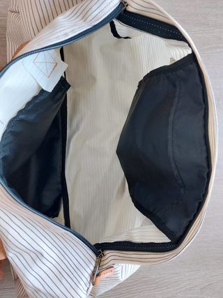 Bolsa Eastpak rayas azul-blanco