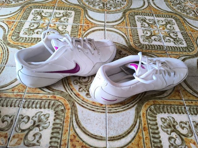 Zapatillas Nike blancas