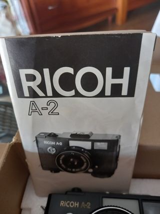 Ricoh A-2: Cámara compacta vintage