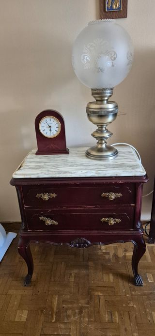 Regalo Dormitorio antiguo: Cama + 2 mesillas + cóm