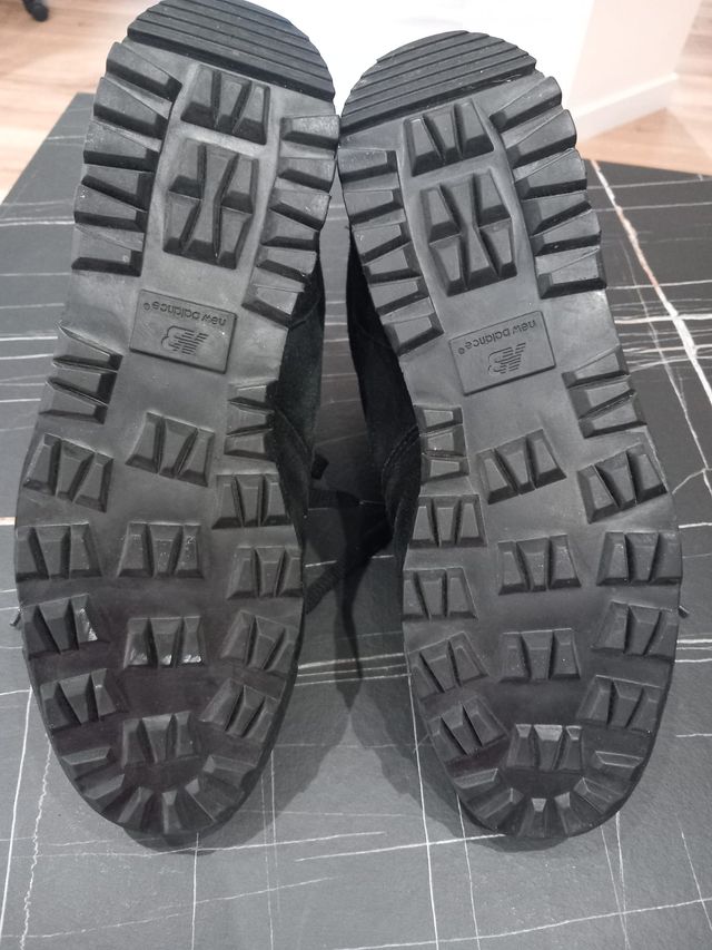 New Balance 635 - Botas Negras