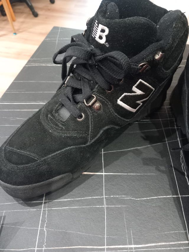 New Balance 635 - Botas Negras